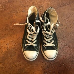 🛹 Black Converse High-Tops 🛹